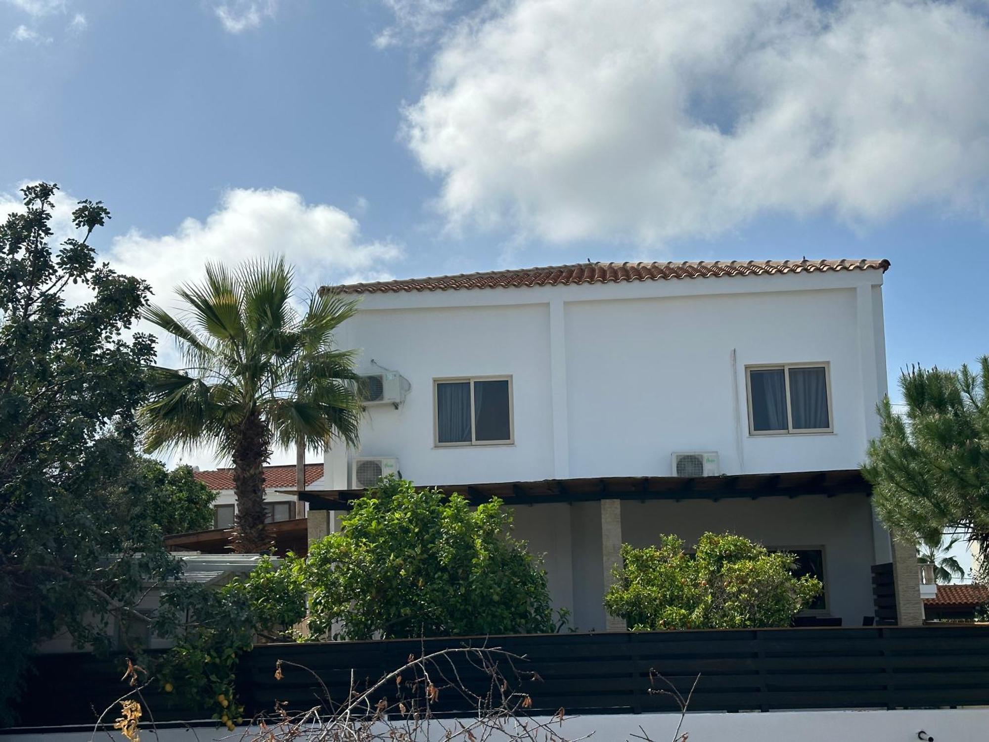 Villa Nikitas Konia ภายนอก รูปภาพ